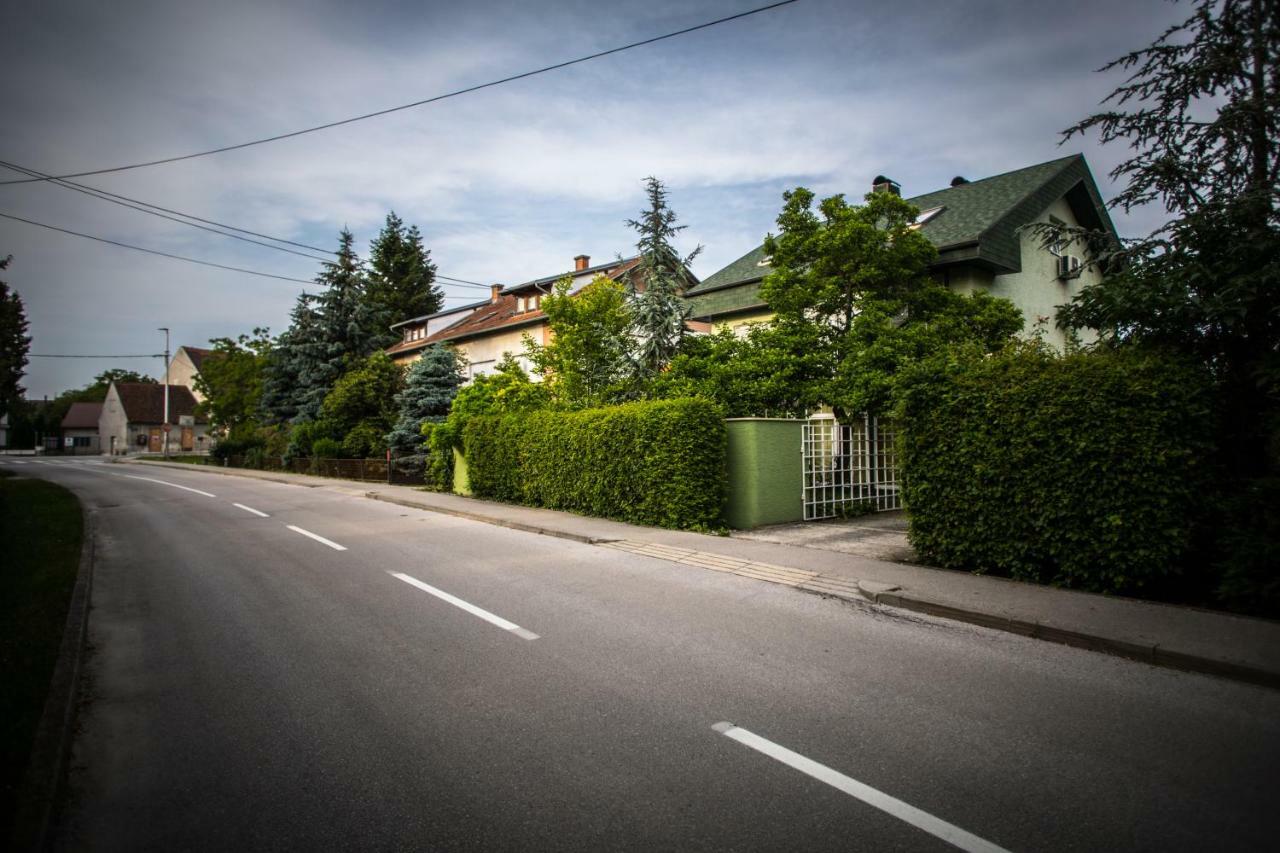 Apartman Magnolia Ivanić-Grad エクステリア 写真